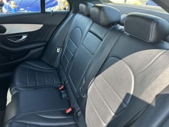 MERCEDES-BENZ C-CLASS 2.1 C250 BlueTEC AMG Line Saloon 4dr Diesel G-Tronic+ Euro 6 (s/