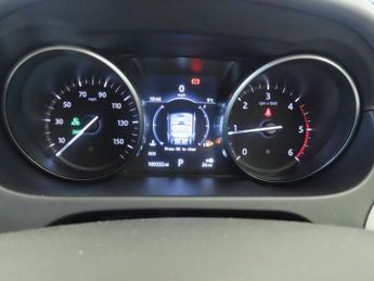 LAND ROVER DISCOVERY SPORT 2.0 TD4 HSE Black SUV 5dr Diesel Auto 4WD Euro 6 (s/s) (180 ps)
