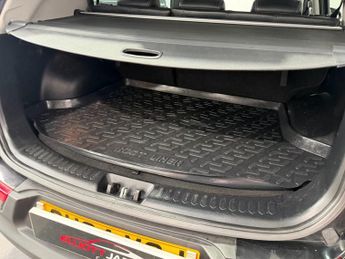 KIA SPORTAGE 2.0 CRDi KX-3 SUV 5dr Diesel Auto AWD Euro 5 (134 bhp)