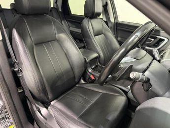 LAND ROVER DISCOVERY SPORT 2.0 TD4 HSE SUV 5dr Diesel Auto 4WD Euro 6 (s/s) (180 ps)