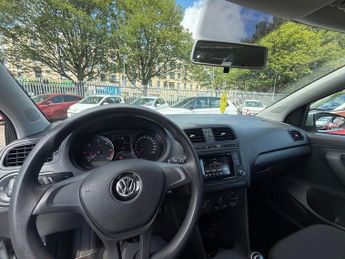 VOLKSWAGEN POLO 1.4 TDI BlueMotion Trendline - LHD