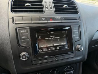 VOLKSWAGEN POLO 1.4 TDI BlueMotion Trendline - LHD