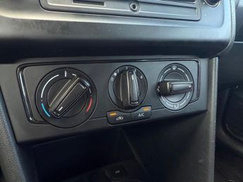 VOLKSWAGEN POLO 1.4 TDI BlueMotion Trendline - LHD