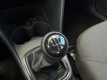 VOLKSWAGEN POLO 1.4 TDI BlueMotion Trendline - LHD