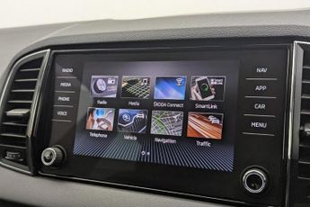 SKODA KAROQ 1.5 TSI ACT SE L SUV 5dr Petrol DSG Euro 6 (s/s) (150 ps)