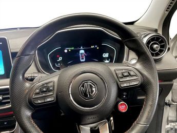 MG MG HS 1.5 T-GDI Trophy SUV 5dr Petrol DCT Euro 6 (s/s) (162 ps)