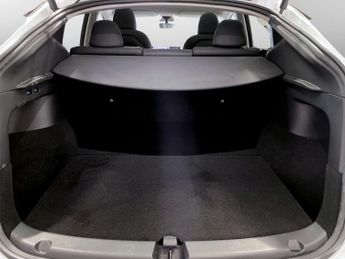 TESLA MODEL Y (Dual Motor) Long Range SUV 5dr Electric Auto 4WDE (384 bhp)