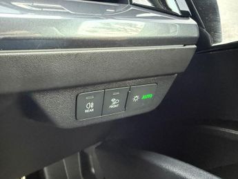 AUDI Q4 E-TRON 50 Black Edition Sportback 5dr Electric Auto quattro 82kWh (299 