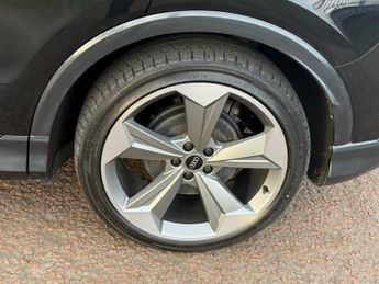 AUDI Q4 E-TRON 50 Black Edition Sportback 5dr Electric Auto quattro 82kWh (299 