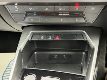 AUDI A3 1.0 TFSI 30 Technik Sportback 5dr Petrol S Tronic Euro 6 (s/s) (