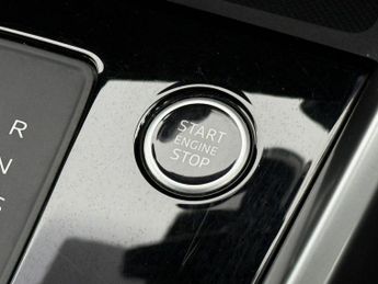 AUDI A3 1.0 TFSI 30 Technik Sportback 5dr Petrol S Tronic Euro 6 (s/s) (