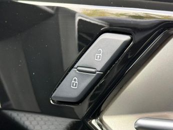 AUDI A1 1.0 TFSI 30 Sport Sportback 5dr Petrol S Tronic Euro 6 (s/s) (11