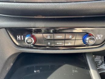 VAUXHALL INSIGNIA 1.6 Turbo D ecoTEC BlueInjection SRi Nav Grand Sport 5dr Diesel 