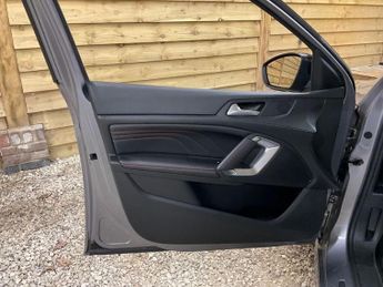 PEUGEOT 308 SW 1.6 BlueHDi GT Line Estate 5dr Diesel EAT Euro 6 (s/s) (120 ps)