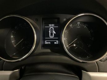 SKODA YETI 2.0 TDI SE Outdoor 5dr Diesel DSG 4WD Euro 5 (140 ps)