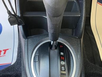 HONDA JAZZ 1.4 i-VTEC ES Hatchback 5dr Petrol CVT Euro 5 (99 ps)