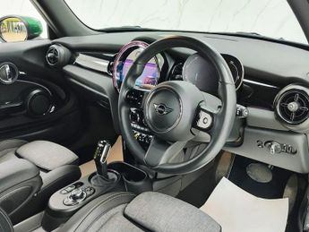 MINI Electric Hatch Cooper SE 32.6kWh Level 2 Hatchback 3dr Electric Auto (184 ps)