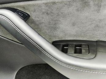 TESLA MODEL Y (Dual Motor) Long Range SUV 5dr Electric Auto 4WDE (384 bhp)