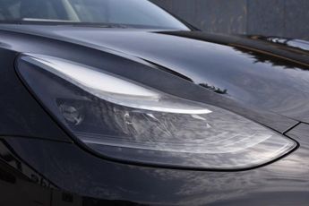 TESLA Model 3 (Dual Motor) Long Range Saloon 4dr Electric Auto 4WDE (346 ps)