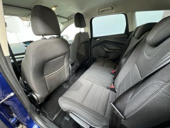 FORD KUGA 2.0 TDCi Zetec SUV 5dr Diesel Powershift AWD Euro 6 (s/s) (150 p