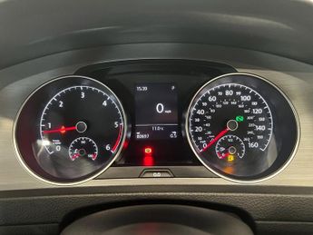 VOLKSWAGEN GOLF 1.6 TDI BlueMotion Tech SE Estate 5dr Diesel DSG Euro 5 (s/s) (1