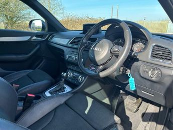 AUDI Q3 2.0 TDI S line SUV 5dr Diesel S Tronic quattro Euro 5 (s/s) (177