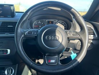 AUDI Q3 2.0 TDI S line SUV 5dr Diesel S Tronic quattro Euro 5 (s/s) (177
