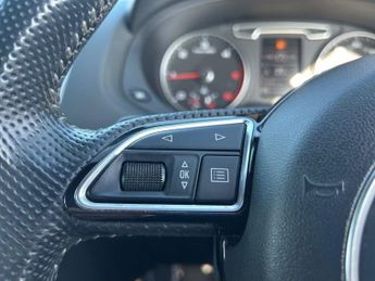 AUDI Q3 2.0 TDI S line SUV 5dr Diesel S Tronic quattro Euro 5 (s/s) (177