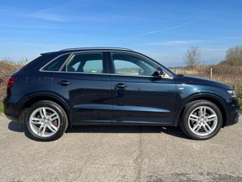 AUDI Q3 2.0 TDI S line SUV 5dr Diesel S Tronic quattro Euro 5 (s/s) (177