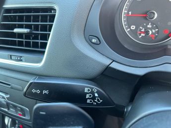 AUDI Q3 2.0 TDI S line SUV 5dr Diesel S Tronic quattro Euro 5 (s/s) (177