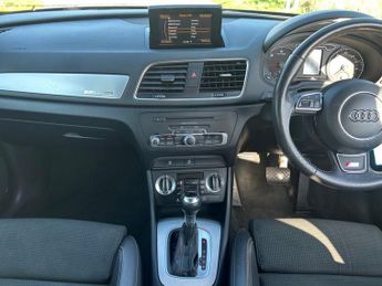 AUDI Q3 2.0 TDI S line SUV 5dr Diesel S Tronic quattro Euro 5 (s/s) (177
