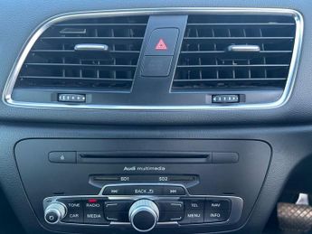 AUDI Q3 2.0 TDI S line SUV 5dr Diesel S Tronic quattro Euro 5 (s/s) (177