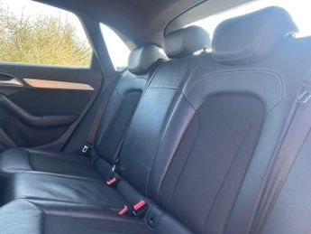 AUDI Q3 2.0 TDI S line SUV 5dr Diesel S Tronic quattro Euro 5 (s/s) (177