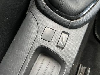 RENAULT CLIO 1.2 16V Dynamique MediaNav Hatchback 5dr Petrol Manual Euro 5 (7