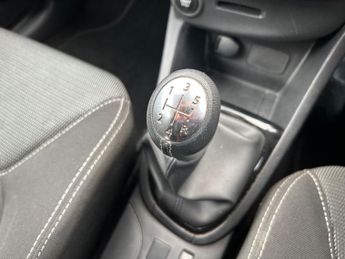 RENAULT CLIO 1.2 16V Dynamique MediaNav Hatchback 5dr Petrol Manual Euro 5 (7