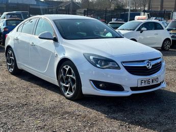 VAUXHALL INSIGNIA 2.0 CDTi SRi VX Line Nav Hatchback 5 Door Diesel Automatic White