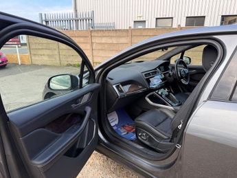 JAGUAR I-PACE 400 90kWh First Edition SUV 5dr Electric Auto 4WD (400 ps)