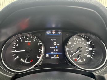 NISSAN QASHQAI 1.3 DIG-T N-Connecta SUV 5dr Petrol DCT Auto Euro 6 (s/s) (160 p