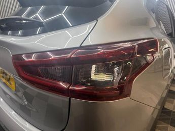 NISSAN QASHQAI 1.3 DIG-T N-Connecta SUV 5dr Petrol DCT Auto Euro 6 (s/s) (160 p