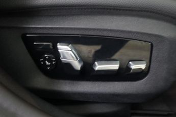 BMW 5 SERIES 3.0 530d MHT M Sport Saloon 4dr Diesel Hybrid Steptronic xDrive 