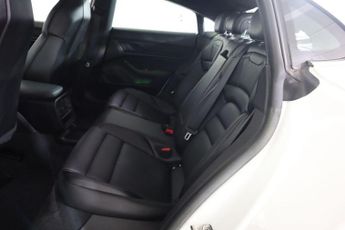 PORSCHE TAYCAN Performance Plus 93.4kWh 4S Saloon 4dr Electric Auto 4WD (11kW C