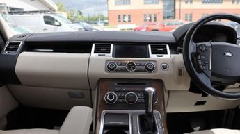 LAND ROVER RANGE ROVER SPORT 3.0 TDV6 SE 5d 245 BHP