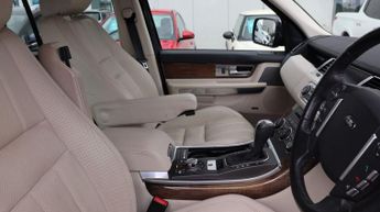 LAND ROVER RANGE ROVER SPORT 3.0 TDV6 SE 5d 245 BHP