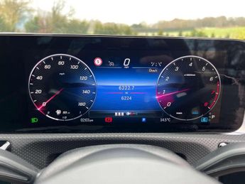 MERCEDES-BENZ A-CLASS 1.3 A 180 AMG Line Executive MHEV A 4dr