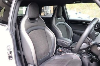 MINI HATCH 1.5 COOPER SPORT 3 DOOR