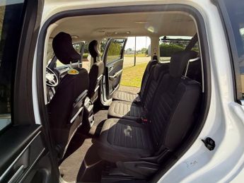 FORD GALAXY 2.0 TDCi Titanium MPV 5dr Diesel Powershift Euro 6 (s/s) (150 ps