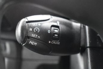 PEUGEOT EXPERT 1.5 BlueHDi 1000 Professional Premium + Standard Panel Van 6dr D