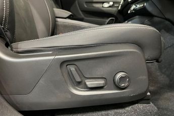 VOLVO C40 Twin Recharge 82kWh Ultimate SUV 5dr Electric Auto AWD (408 ps) 