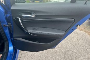 BMW 1 SERIES 1.5 118i GPF M Sport Shadow Edition Hatchback 5dr Petrol Auto Eu