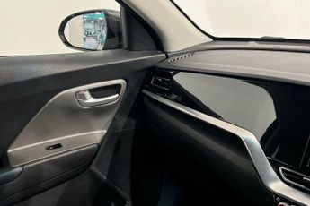 KIA NIRO 64kWh 2 SUV 5dr Electric Auto (201 bhp) Reverse Camera, Rear Par